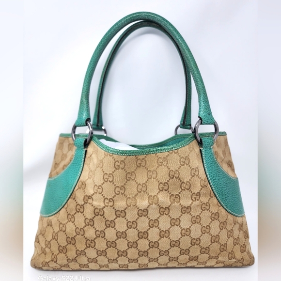 Gucci Handbags - Gucci Shoulder Bag